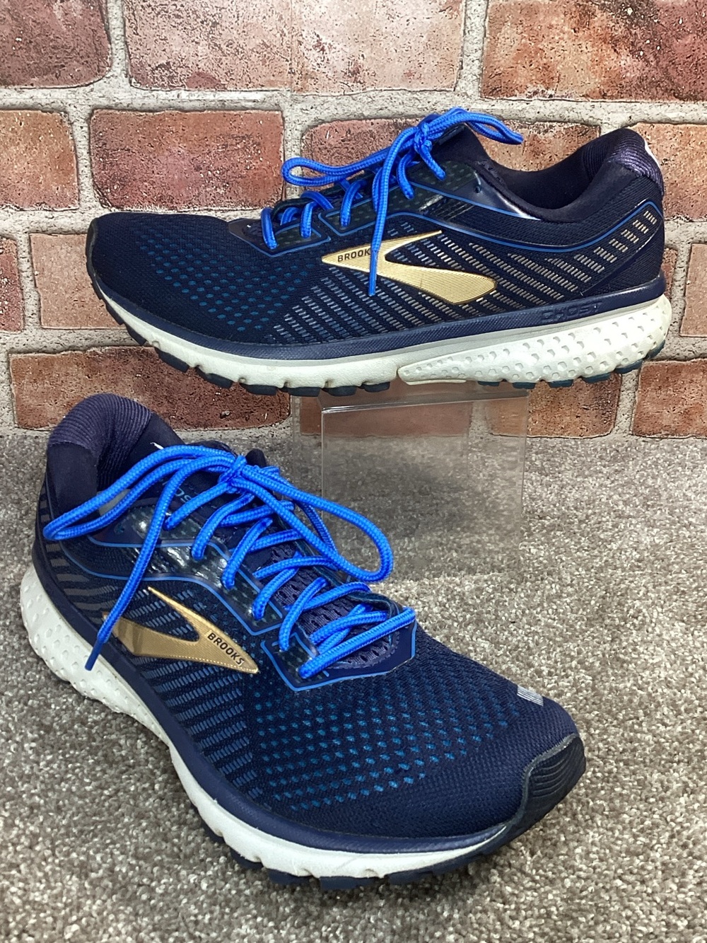 Brooks Ghost 12 Women’s running shoes sneakers size 8.5 Medium
